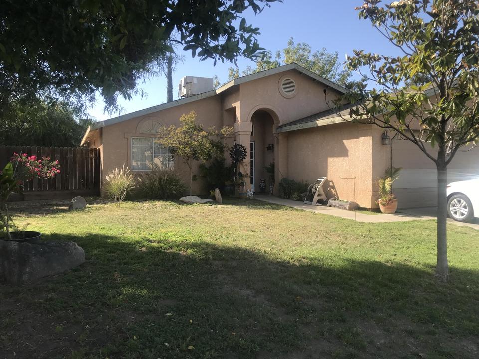 609 S Chess Terrace St, Porterville, CA 93257 12 Photos MLS 218580