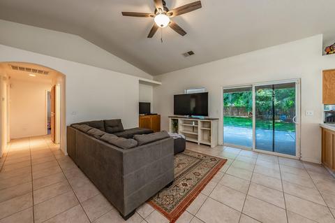 760 Florence Ave, Lemoore, CA 93245 photo 6