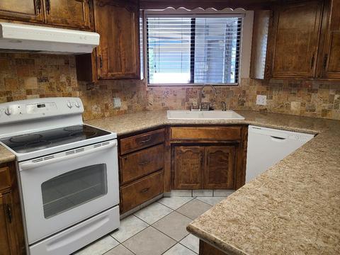 1546 E Millard Way, Dinuba, CA 93618 photo 9