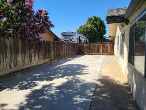 1546 E Millard Way, Dinuba, CA 93618 photo 32