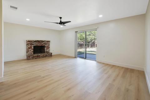 2224 S Memory St, Visalia, CA 93277 photo 3