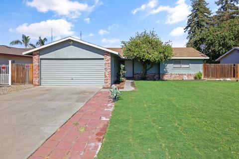 2224 S Memory St, Visalia, CA 93277 photo 1