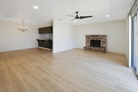 2224 S Memory St, Visalia, CA 93277 photo 4