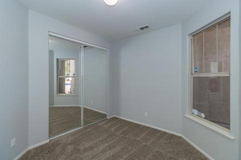1446 E Parkview Ct, Visalia, CA 93292 photo 22