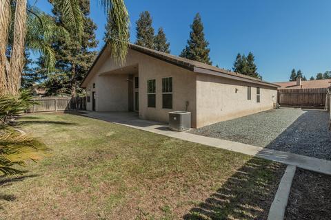 1446 E Parkview Ct, Visalia, CA 93292 photo 32