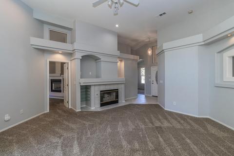 1446 E Parkview Ct, Visalia, CA 93292 photo 5
