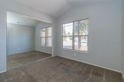 1446 E Parkview Ct, Visalia, CA 93292 photo 17
