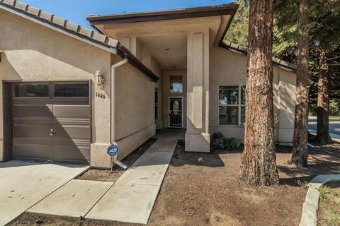 1446 E Parkview Ct, Visalia, CA 93292 photo 2