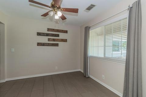 1474 Ashland Dr, Lemoore, CA 93245 photo 6
