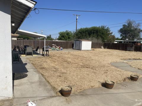 916 E Ivy St, Hanford, CA 93230 photo 15