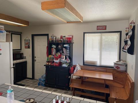 916 E Ivy St, Hanford, CA 93230 photo 5