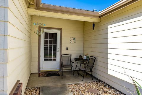 1417 Monarch Dr, Lemoore, CA 93245 photo 3