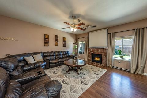 1417 Monarch Dr, Lemoore, CA 93245 photo 6