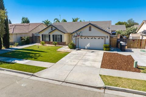1417 Monarch Dr, Lemoore, CA 93245 photo 2