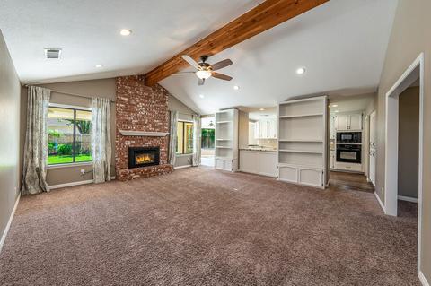 380 S Acacia Dr, Lemoore, CA 93245 photo 6