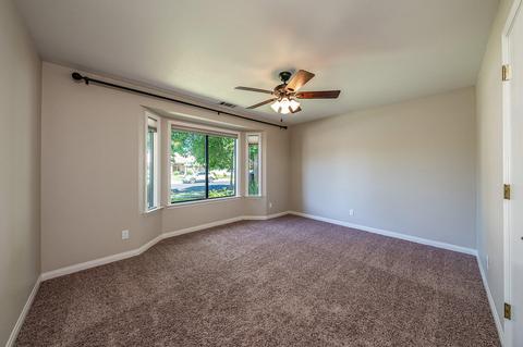 380 S Acacia Dr, Lemoore, CA 93245 photo 23
