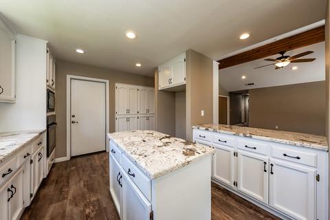 380 S Acacia Dr, Lemoore, CA 93245 photo 12