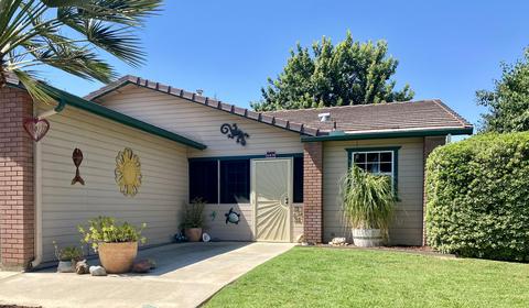 627 Birdsong Ct, Exeter, CA 93221 photo 1