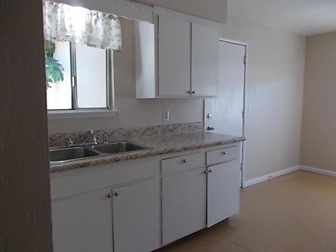512 Village Ave, Exeter, CA 93221 photo 5