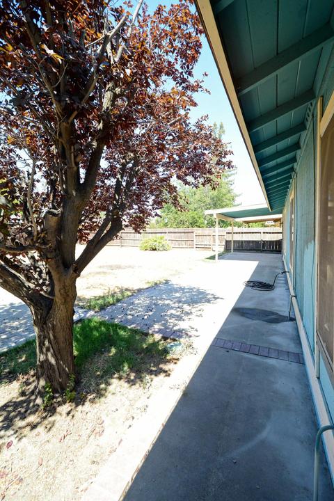 1710 E Seeger Ct, Visalia, CA 93292 photo 19