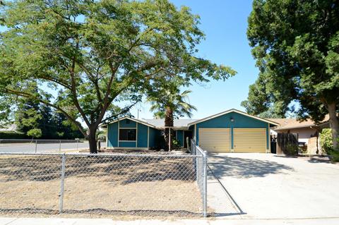 1710 E Seeger Ct, Visalia, CA 93292 photo 1