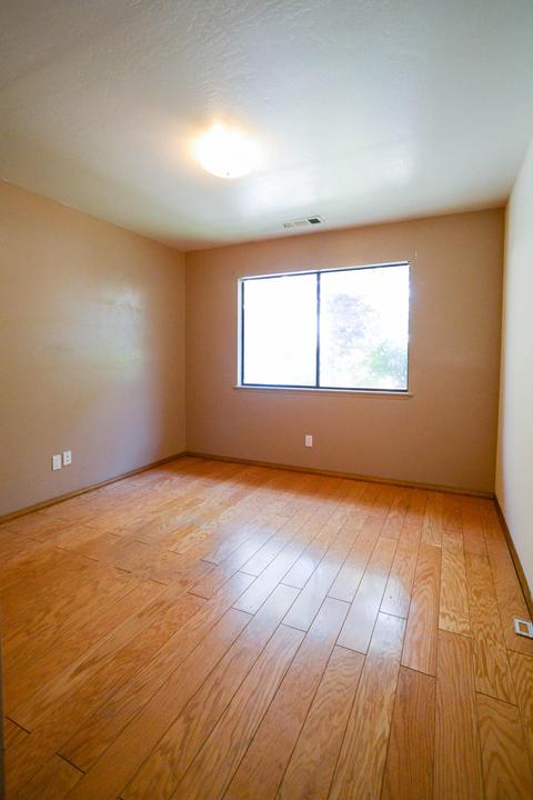1710 E Seeger Ct, Visalia, CA 93292 photo 10