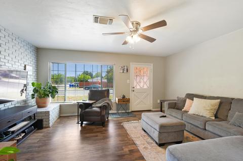 9 N Olive St, Lemoore, CA 93245 photo 7