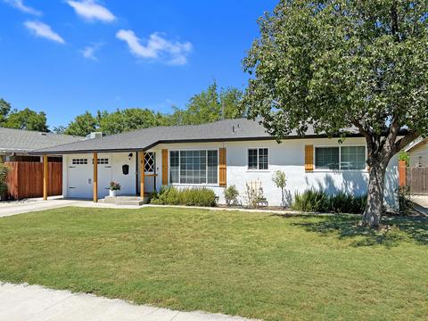 9 N Olive St, Lemoore, CA 93245 photo 2