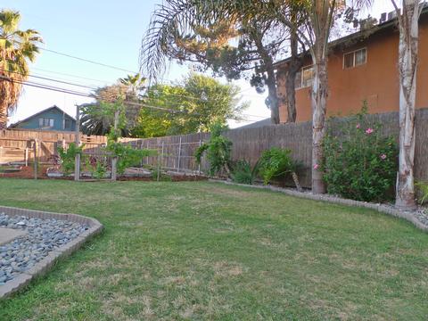 209 E 11th St, Hanford, CA 93230 photo 37