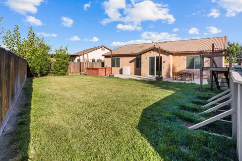 1110 E Copper Ct, Visalia, CA 93292 photo 34