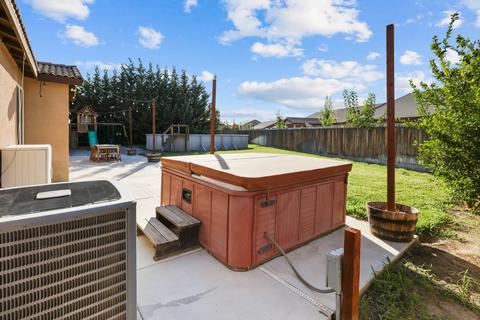 1110 E Copper Ct, Visalia, CA 93292 photo 32
