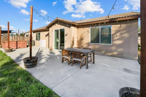 1110 E Copper Ct, Visalia, CA 93292 photo 35