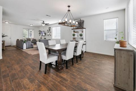 1110 E Copper Ct, Visalia, CA 93292 photo 13