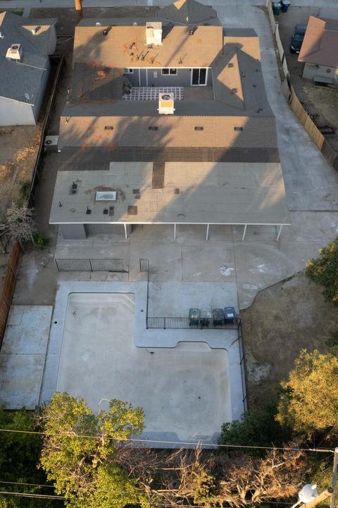 725 N E St, Tulare, CA 93274 photo 9