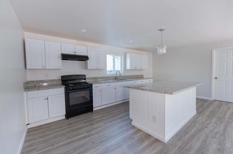725 N E St, Tulare, CA 93274 photo 35