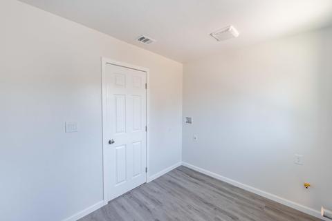725 N E St, Tulare, CA 93274 photo 30