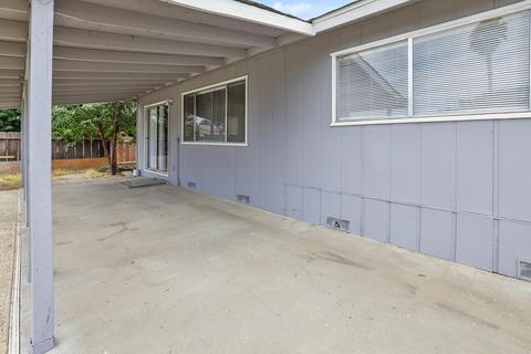 698 Tamarack Ln, Lemoore, CA 93245 photo 26
