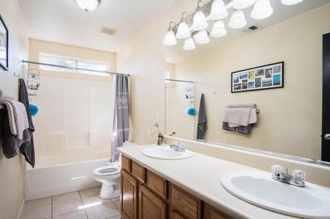 1902 E Monte Verde Ave, Visalia, CA 93292 photo 12