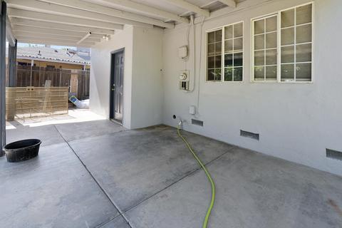 911 E Myrtle Ave, Visalia, CA 93292 photo 18
