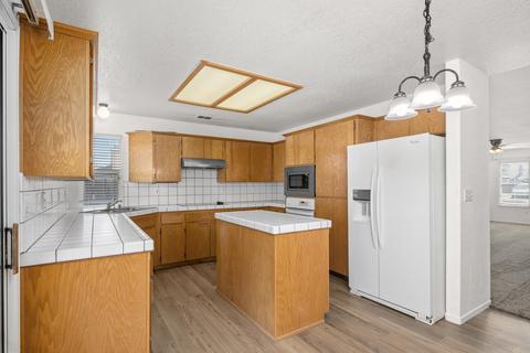 699 Marin Dr, Lemoore, CA 93245 photo 10