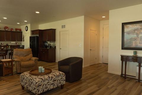 1054 Geneva Dr, Lemoore, CA 93245 photo 15