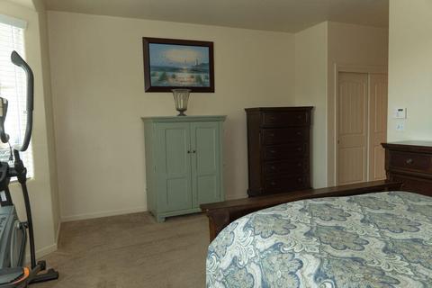 1054 Geneva Dr, Lemoore, CA 93245 photo 21