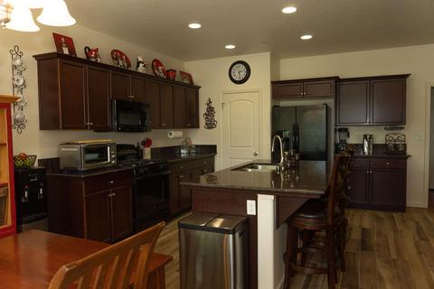 1054 Geneva Dr, Lemoore, CA 93245 photo 8