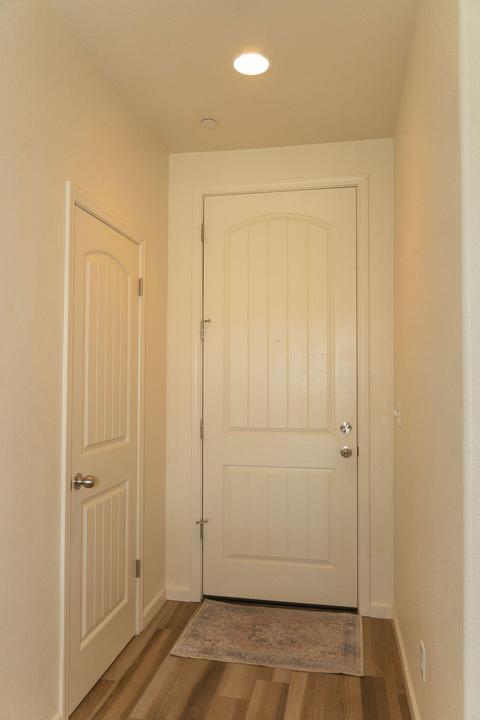 1054 Geneva Dr, Lemoore, CA 93245 photo 13