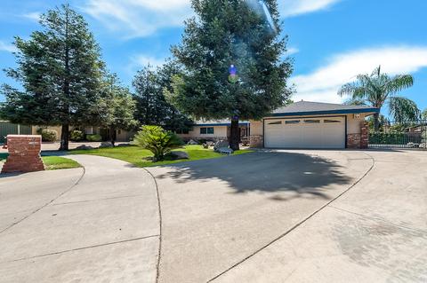 1685 E Frances Ave, Tulare, CA 93274 photo 2
