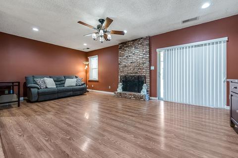 1685 E Frances Ave, Tulare, CA 93274 photo 8