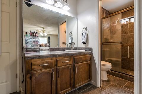 1685 E Frances Ave, Tulare, CA 93274 photo 18