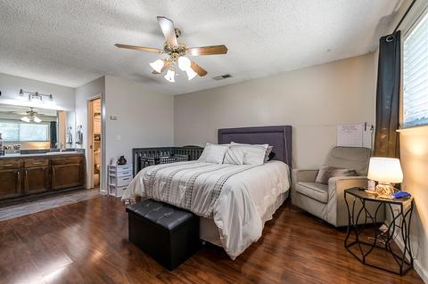 1685 E Frances Ave, Tulare, CA 93274 photo 17