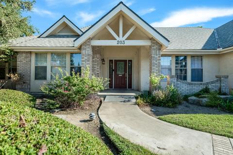 203 E Arlen Ave, Visalia, CA 93277 photo 5