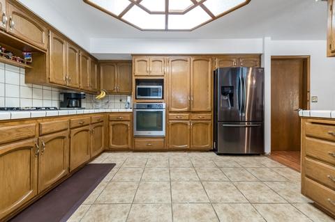 203 E Arlen Ave, Visalia, CA 93277 photo 15